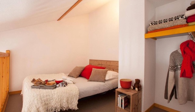 300m from shops, sauna, hammam, balcony, parking, tv, ski locker, 28m², Val Cenis