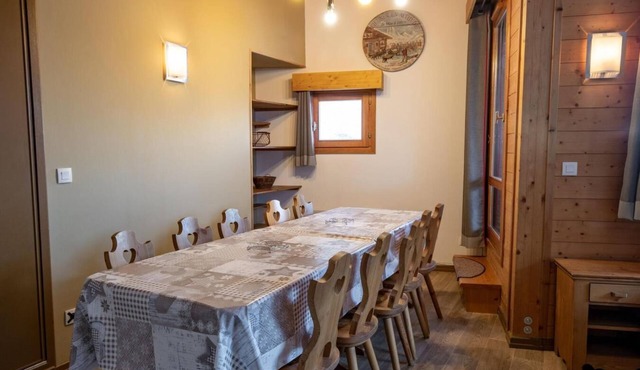 80m from resort center, 1st floor, balcony, parking, tv, ski locker, 90m², La Norma