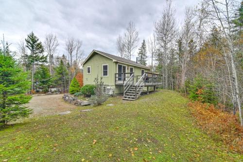 Air-Conditioned Hideaway Near Sugarloaf Mountain in Carrabassett