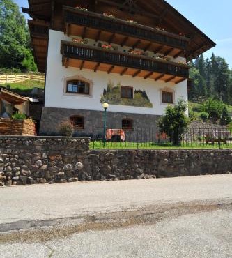 Albergo Garni' Laura