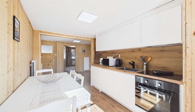 Alpine Apartment w/Mountain Views Near Zermatt