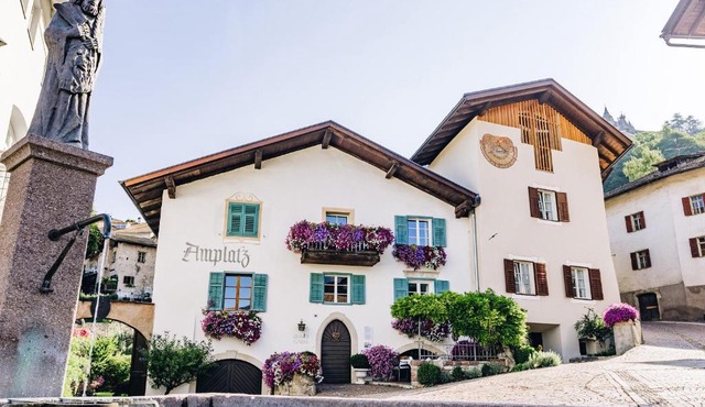 Amplatz 1523 - B&B and Suites