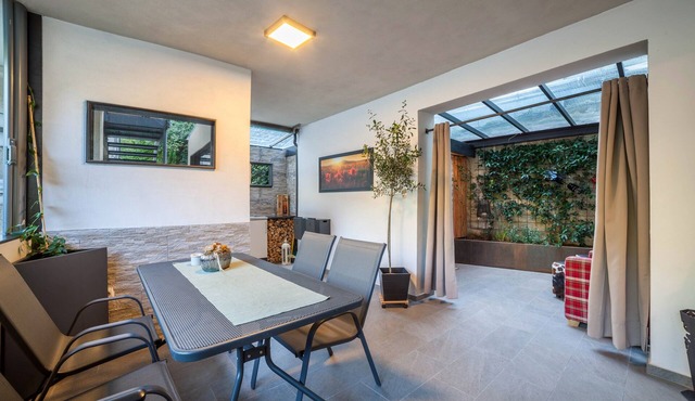 Apartment 'Holzer's' with Mountain View, Private Terrace and Wi-Fi