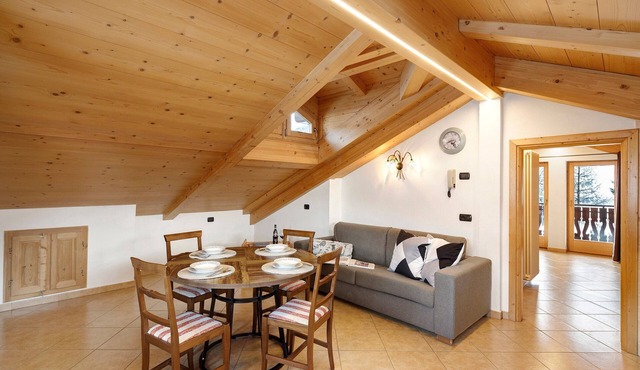 Apartment 'Dendrites' with Shared Terrace, Balcony and Wi-Fi