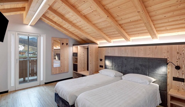 Apartment 'No. 5' with Private Terrace