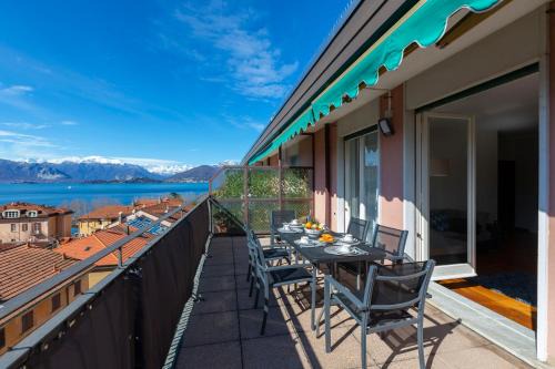 Appartamento Il Golfo: Lake View in Laveno-Mombello - Happy Rentals