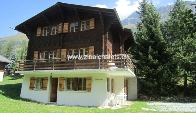 Appartment in a chalet in Zinal - 2 bedrooms with 2 beds - living room - TV broadcasting - kitchen -