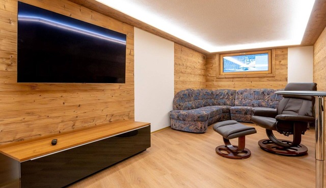 Beautiful apartment for 4 people with WIFI, hot tub, TV and balcony