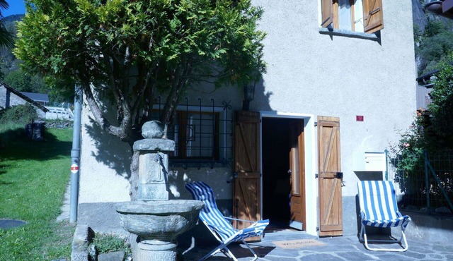 Beautiful private villa for 4 people with WIFI, TV, patio and pets allowed