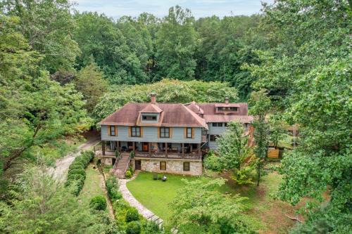 Beechwood Inn in Clayton