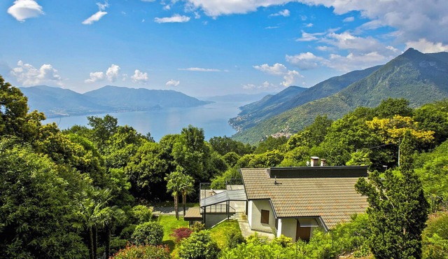 Casa Ornella by Lago Reisen
