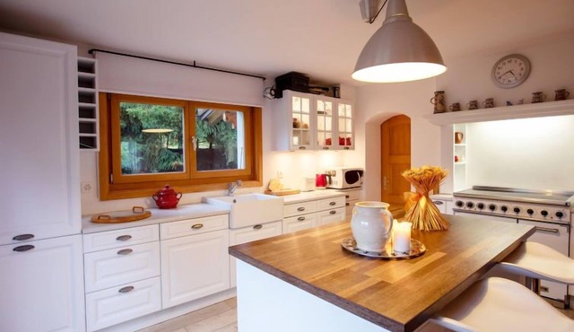 Chalet Le Haut Pré by Interhome