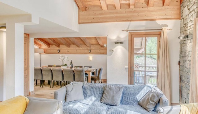 Chalet, view ski slopes, sauna, terrace, balcony, fireplace or stove, tv, ski locker, 129m², Tignes