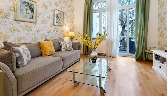 Charming Central Apartments – 1/Balcony/Quiet Location/Beautiful Historic Apartment in Baden-Baden