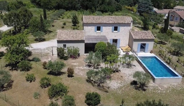 Charming "Les Oliviers" villa with a private pool