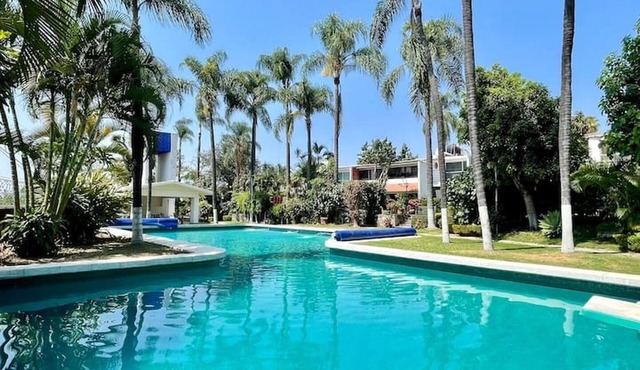 Comfortable house in Eterna Primavera, ideal for families and friends. in Cuernavaca
