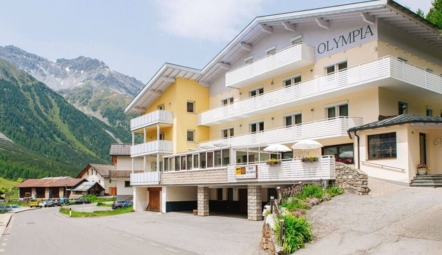 Cosy apartment for 3 guests with WIFI, terrace, pets allowed and panoramic view