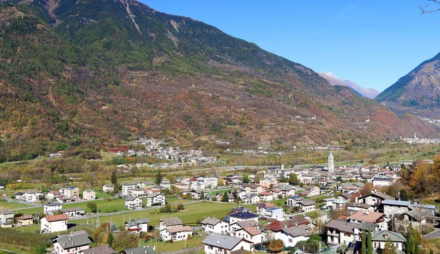Cosy apartment for 3 guests with WIFI, hot tub, A/C, TV and terrace