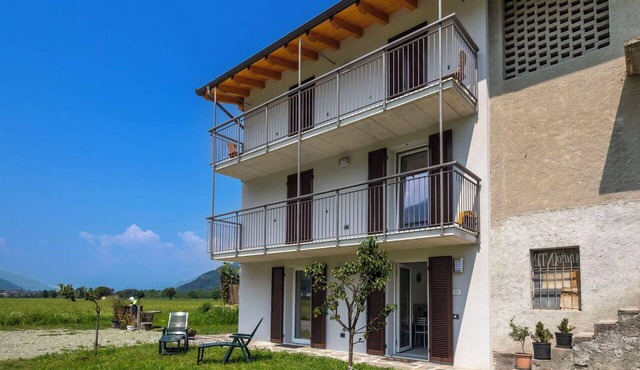 Cosy apartment for 4 people with WIFI, A/C, TV and pets allowed