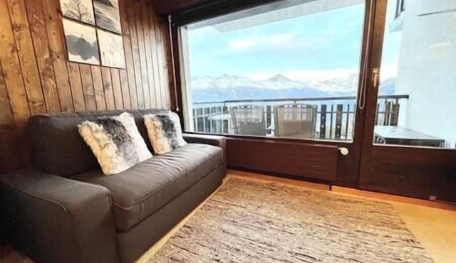 Cosy studio for 5 near ski lift, Les Gentianes