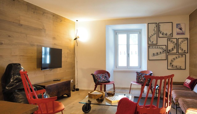 Design Mountain Home in Center of Bormio