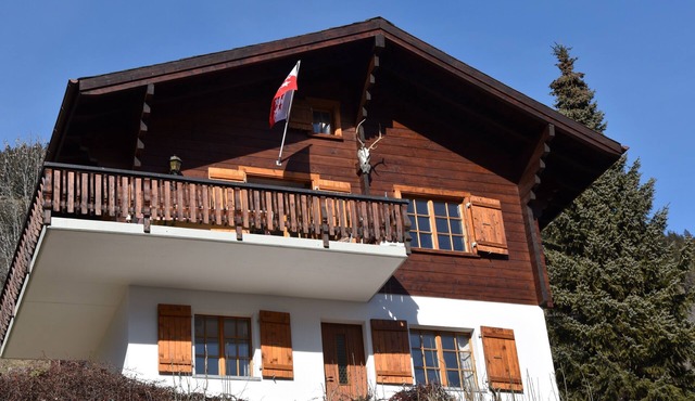 Detached family chalet with fantastic views and fully equipped