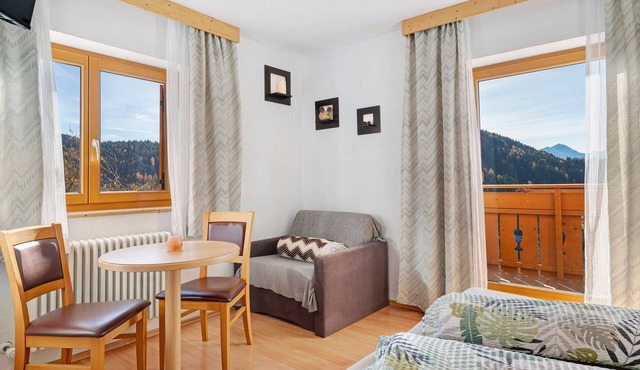 Double Room 'Tratterhof' with Mountain View, Shared Garden and Wi-Fi