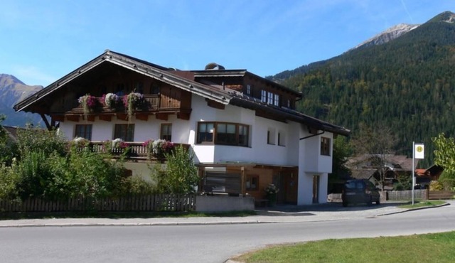 Ehrwald's particularly large vacation apartment, ZugspitzApps in Ehrwald