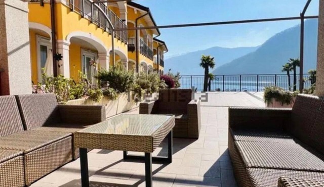 Elegant Lake View Apartment with Pool