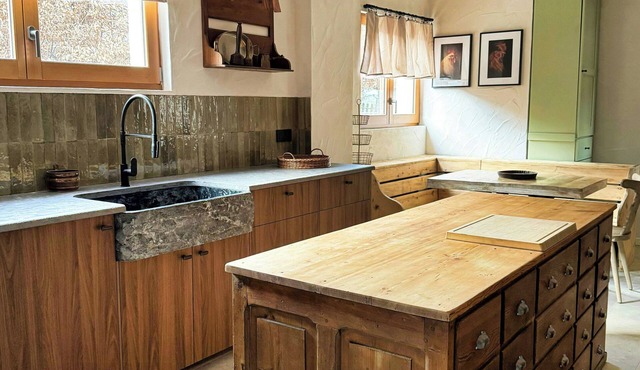 Former hotel transformed into chalet in Valmorel