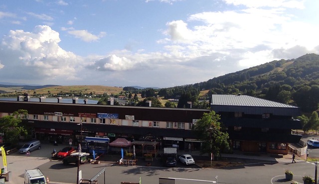 Spacious Apartment in Super Besse for 6 with WIFI