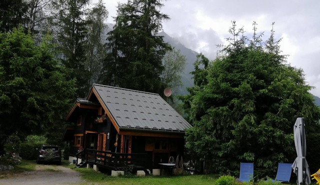 Chalet Entier Indépendant sur 800 m² - Charme et Calme Idéal Vacances