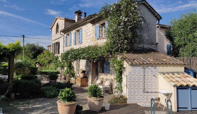 Historic Provence apartments near Nice and Cannes