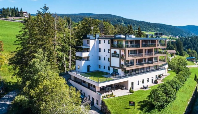 Holiday Apartment 'Family Suite' with Mountain View, Balcony & Wi-Fi in the ApartHotel Christine
