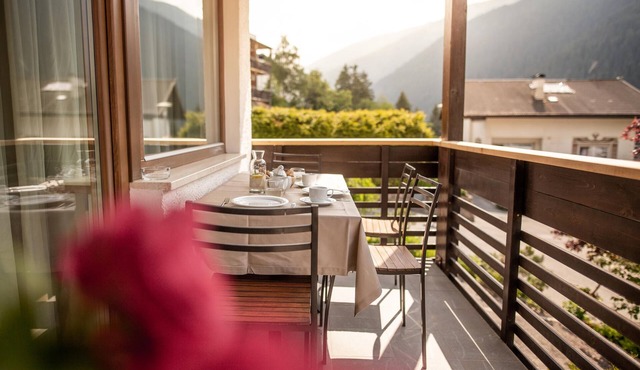 Holiday Apartment 'Pöder Gonnawand' with Mountain View, Balcony, Shared Garden & Wi-Fi