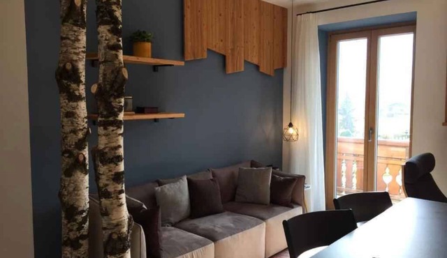 Holiday apartment with mountain view and TV
