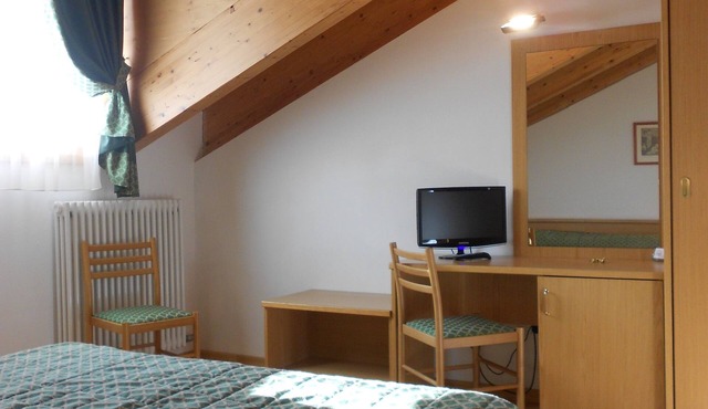 Hotel Garni Lago Nembia