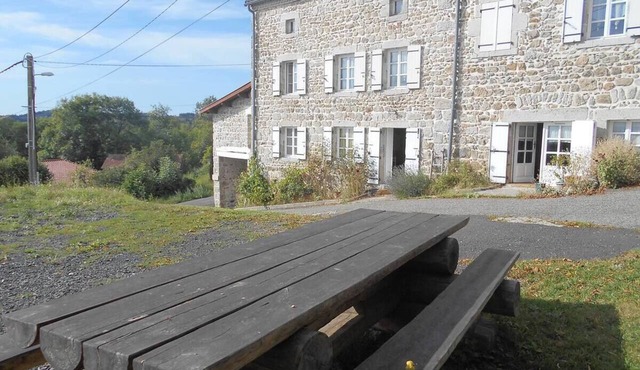 House surrounded by nature, Entire home in Palladuc, France