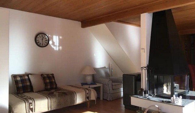 Idyllisches Chalet in den Bergen beim Titlis