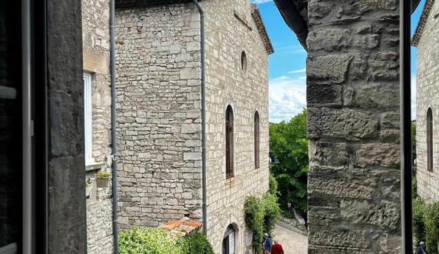 L'Ostal Bestòrt