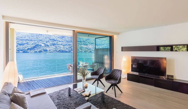 Laglio Élite Retreat - With Pool and Parking