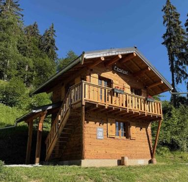 Le Squirrel - Cabin overlooking Mont Blanc