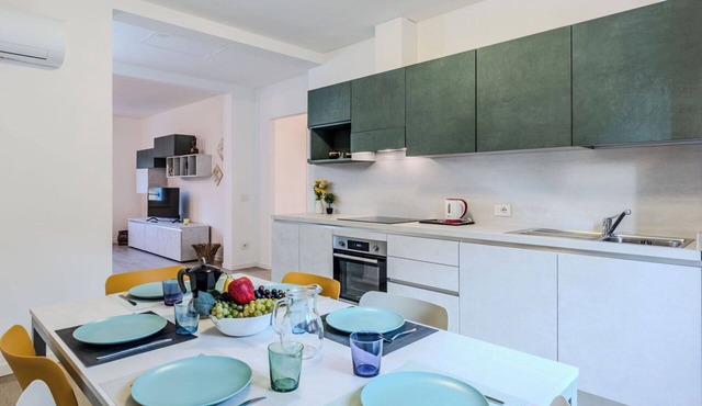 Lovely apartment for 6 guests with TV and balcony