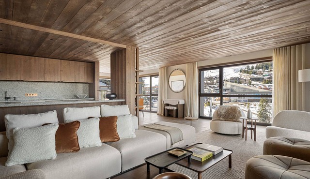 Luxury 3-suite apartment in the heart of Courchevel 1850