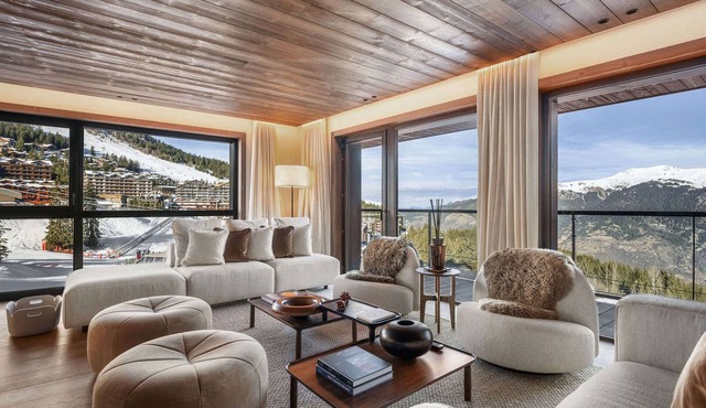 Luxury apartment in Courchevel 1850 center with spa access and shuttle service