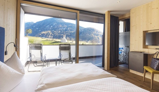 Maraias Luxury Suites & Apartments