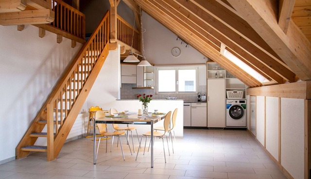 Mountain View Apartment above Thun| Balcony&Garage