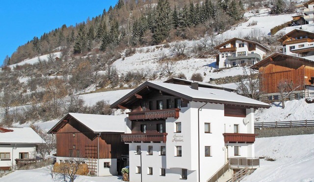 Nice apartment for 2 guests with WIFI, TV and balcony