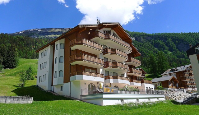 Nice apartment for 7 people with hot tub, WIFI, TV and balcony