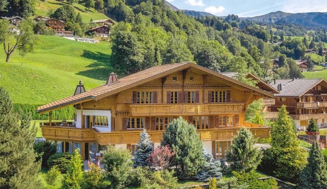Orion - Luxuriöse Duplex Wohnung in Grindelwald by Interhome